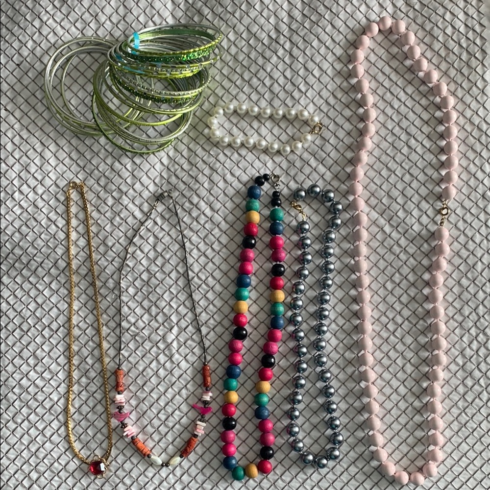 Lot of costume jewelry